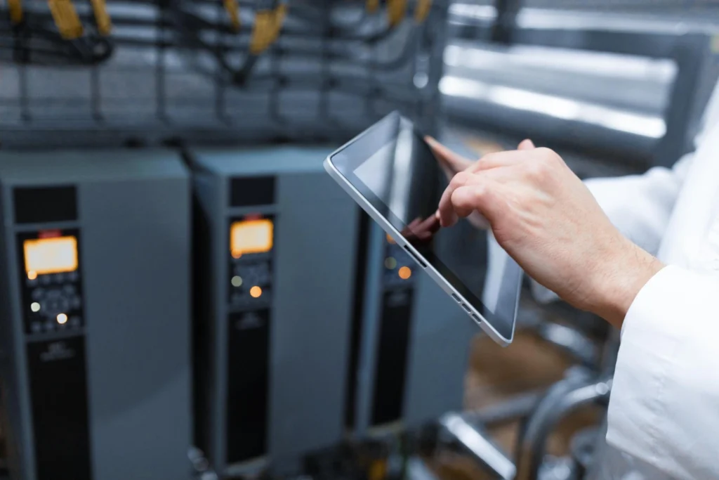 layanan data center dan colocation