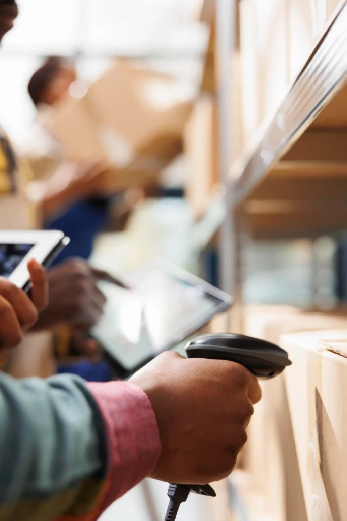 Optimalisasi sistem gudang dan logistik untuk retail e-commerce